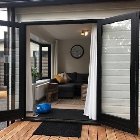 Heerlijk Vakantiehuisje In プッテン エクステリア 写真