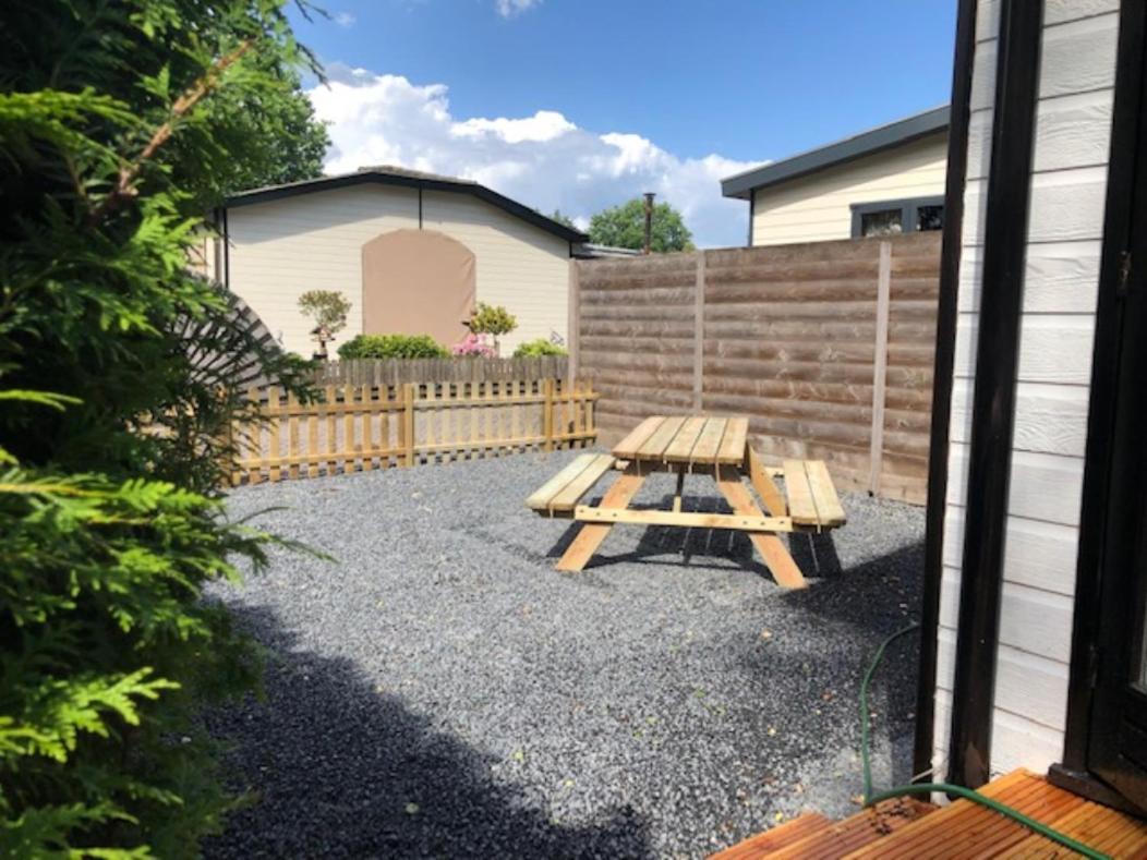 Heerlijk Vakantiehuisje In プッテン エクステリア 写真